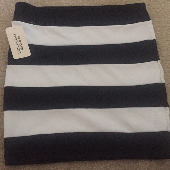 Forever 21 Dresses & Skirts - Forever 21 skirt -small
